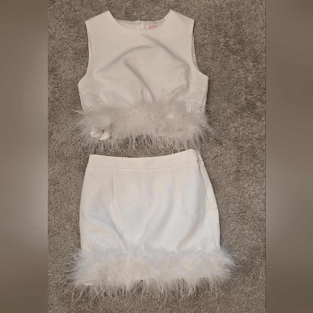 La'Ros women's Suits